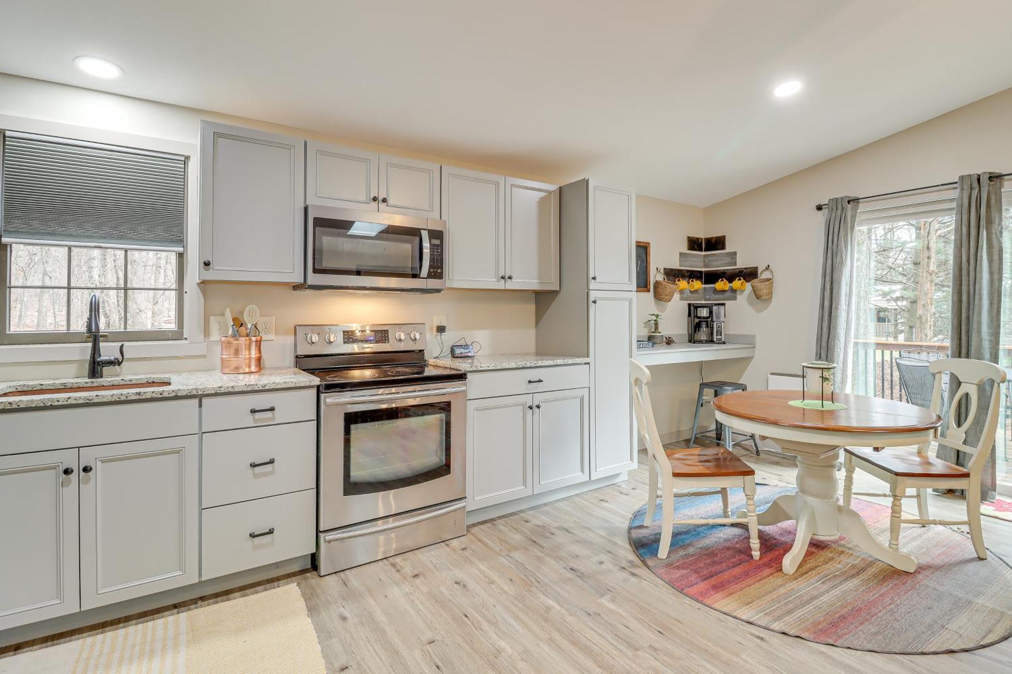 Quaint Jim Thorpe Cabin Retreat, Walk To Beach! Exterior foto