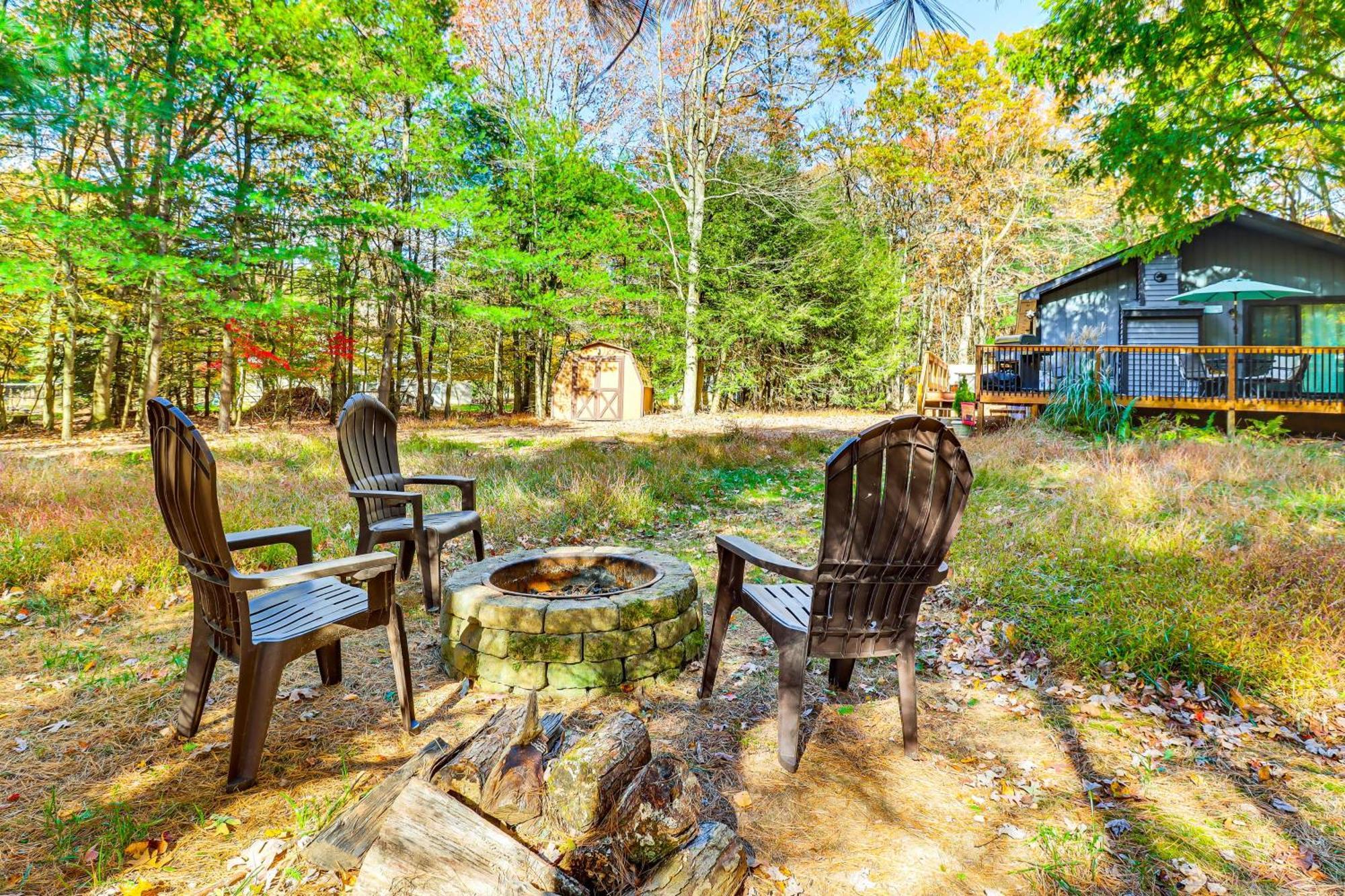 Quaint Jim Thorpe Cabin Retreat, Walk To Beach! Exterior foto