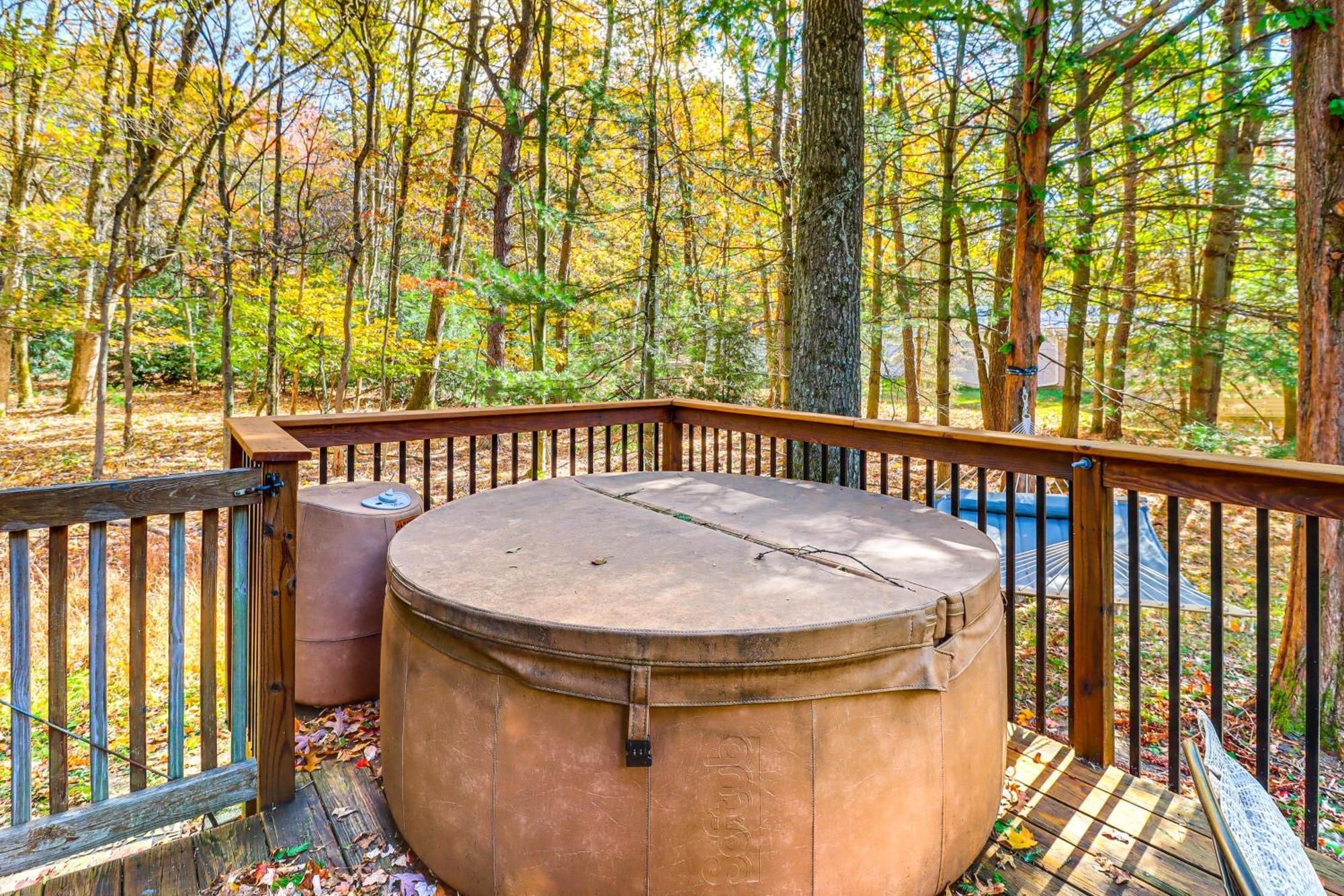 Quaint Jim Thorpe Cabin Retreat, Walk To Beach! Exterior foto